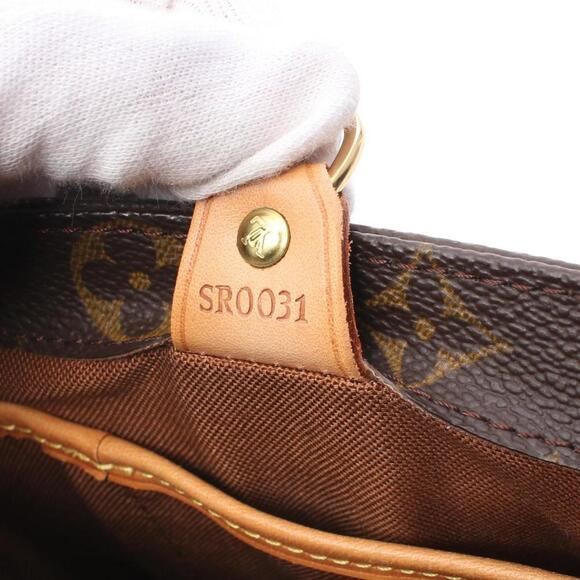 LOUIS VUITTON Brown Monogram Leather Bag - Picture 6 of 11